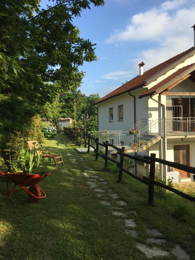 BB Andre' Bed and Breakfast Vara Superiore Exteriör bild